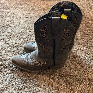 Girls size 1 Laredo cowboy boots